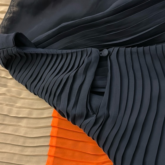 Iman OverSized Dress | SIZE S - Picture 5 of 5